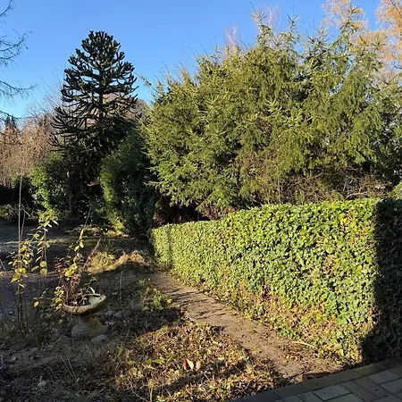 Frankfurt Work And Rest- 4 Bedrooms- 2 Wcs- Free Parking- 5 Queen Size Beds- Fast Wifi- Roller Shutters アパート