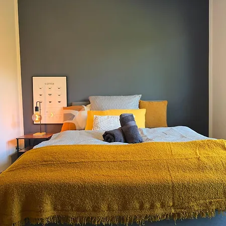 Apartmán Frankfurt Work And Rest- 4 Bedrooms- 2 Wcs- Free Parking- 5 Queen Size Beds- Fast Wifi- Roller Shutters Rodenbach (Main-Kinzig)