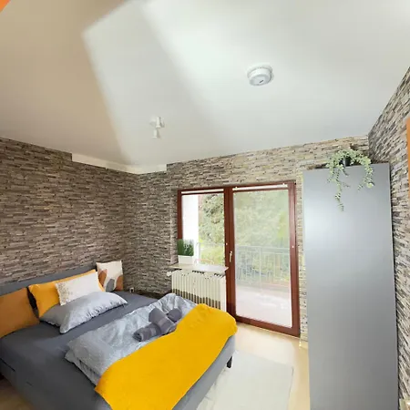 Apartmán Frankfurt Work And Rest- 4 Bedrooms- 2 Wcs- Free Parking- 5 Queen Size Beds- Fast Wifi- Roller Shutters *