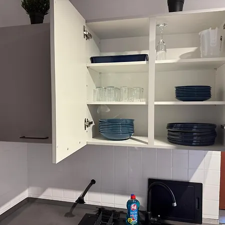 Frankfurt Work And Rest- 4 Bedrooms- 2 Wcs- Free Parking- 5 Queen Size Beds- Fast Wifi- Roller Shutters Apartmán Rodenbach (Main-Kinzig)