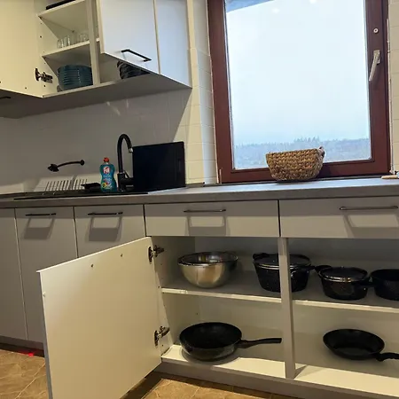 Frankfurt Work And Rest- 4 Bedrooms- 2 Wcs- Free Parking- 5 Queen Size Beds- Fast Wifi- Roller Shutters アパート *