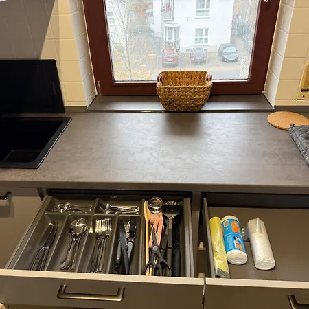 Apartmán Frankfurt Work And Rest- 4 Bedrooms- 2 Wcs- Free Parking- 5 Queen Size Beds- Fast Wifi- Roller Shutters *