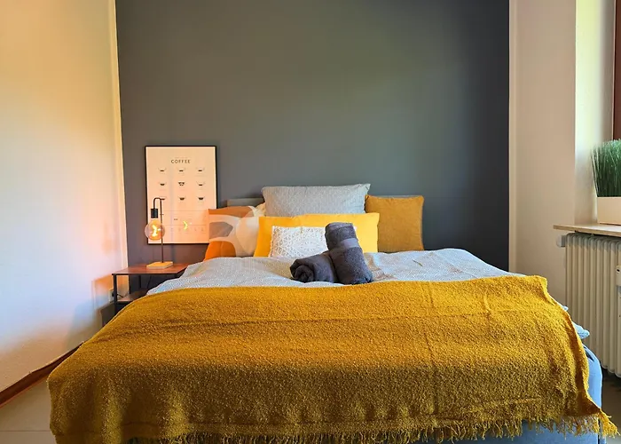 Appartement Frankfurt Work&rest- 4 Bedrooms- 2 Wcs- Free Parking- 5 Queen Size Beds- Fast Wifi- Roller Shutters Rodenbach (Main-Kinzig)