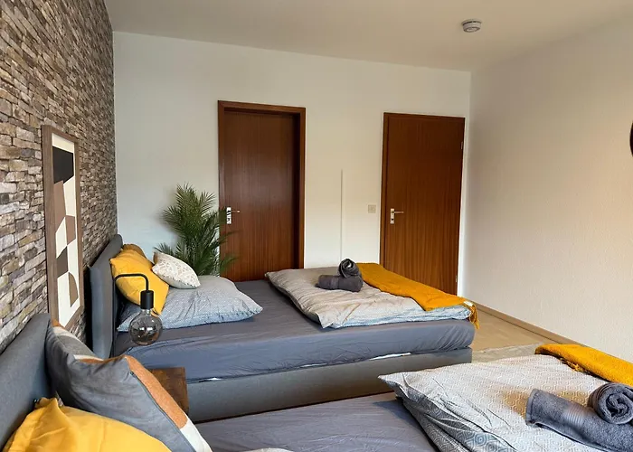 Frankfurt Work&rest- 4 Bedrooms- 2 Wcs- Free Parking- 5 Queen Size Beds- Fast Wifi- Roller Shutters